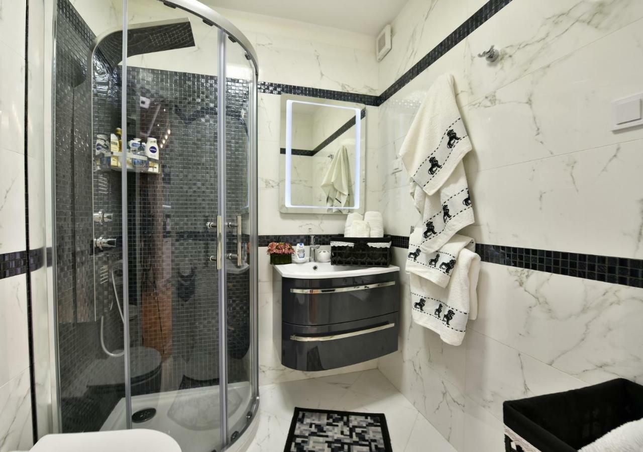 Apartment Markovski Porec Luaran gambar
